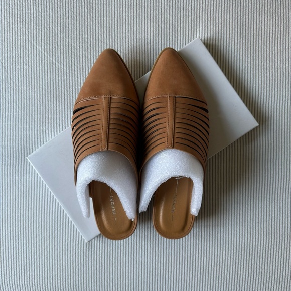 NWT Report Indre Tan Woven Mules - Picture 2 of 8